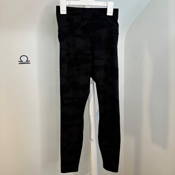 Yogalicious Lux Camo High Waisted Leggings XS - Picture 2 of 4